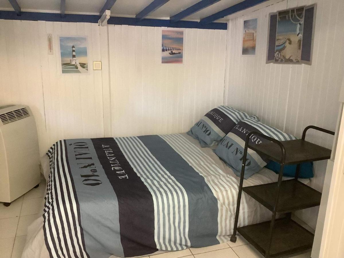 סן-ג'ורג'-דולרו La Cabane Oleronnaise מראה חיצוני תמונה