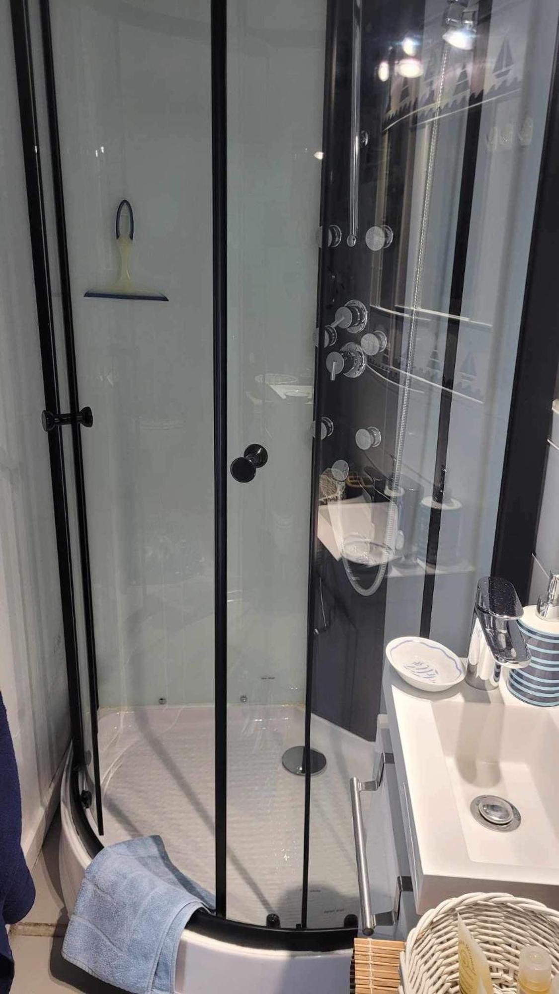 סן-ג'ורג'-דולרו La Cabane Oleronnaise מראה חיצוני תמונה