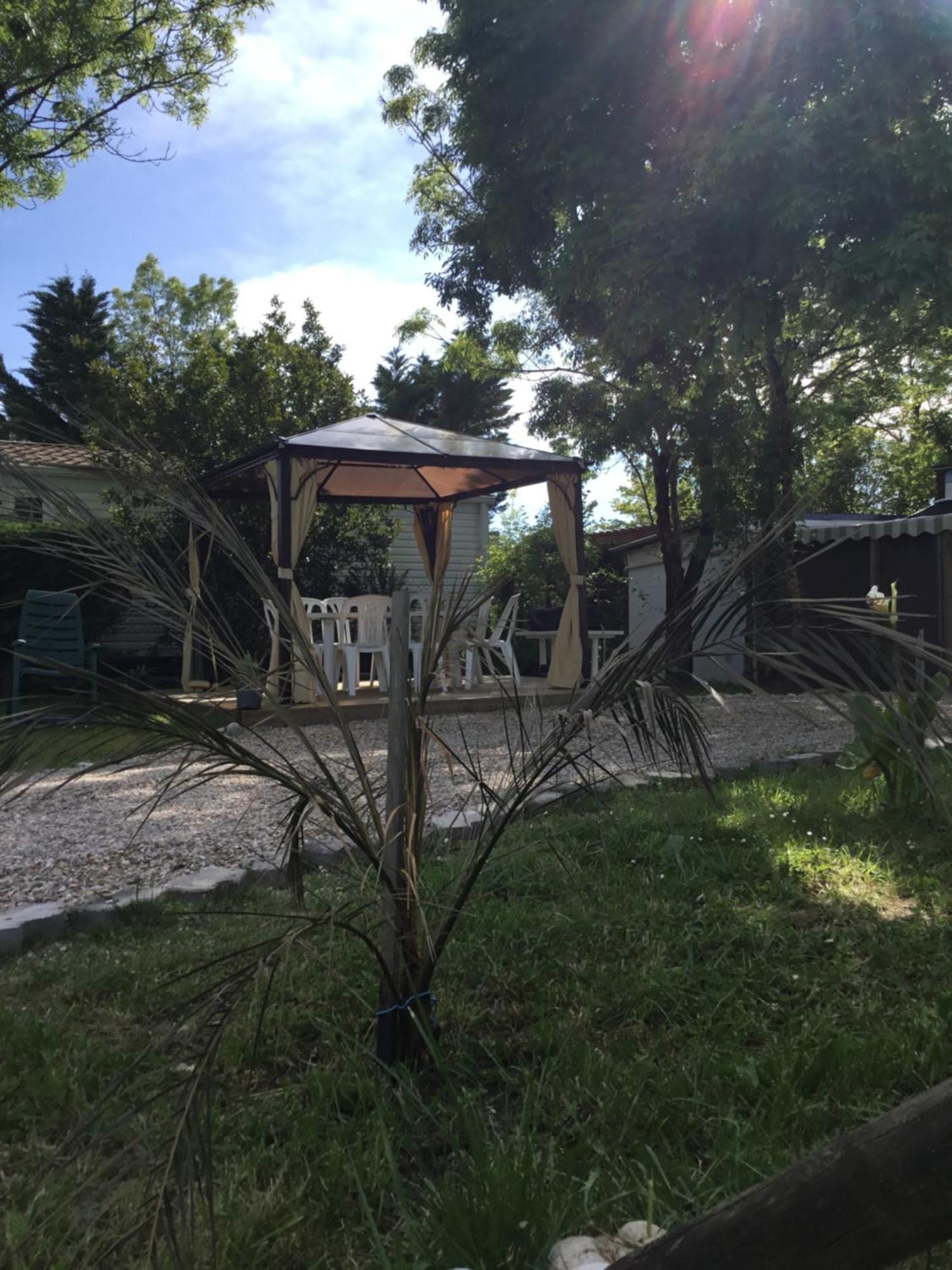 סן-ג'ורג'-דולרו La Cabane Oleronnaise מראה חיצוני תמונה